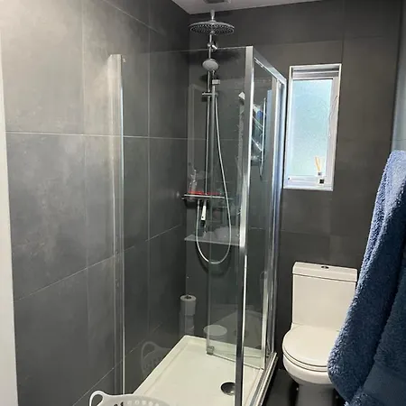 Privat bolig 2 St Judes Court D24h1x4 Students Only